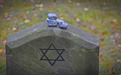 סמלים נפוצים על קברים יהודיים